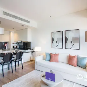 Dream Apartments- Premium 1br Connected To Marina Mall Апартаменты